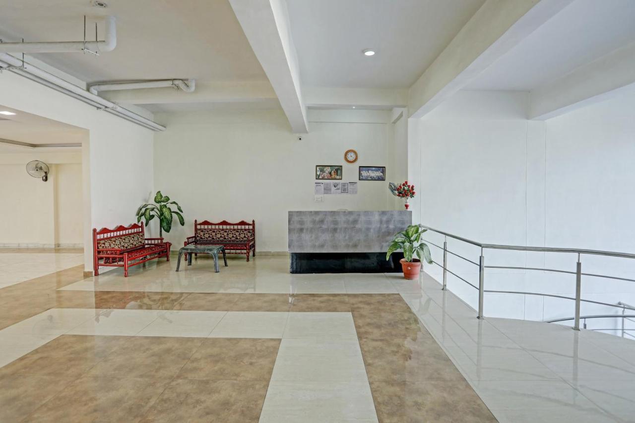 Oyo Flagship 80971 The Lime Tree Bareilly Exteriör bild