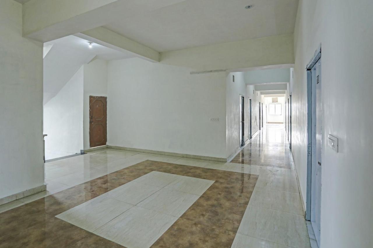 Oyo Flagship 80971 The Lime Tree Bareilly Exteriör bild