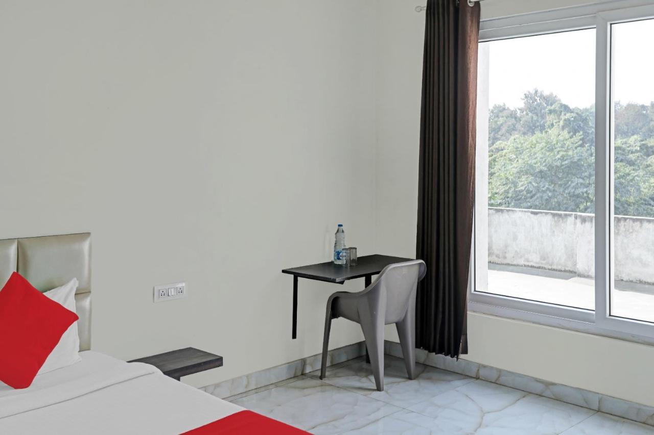 Oyo Flagship 80971 The Lime Tree Bareilly Exteriör bild