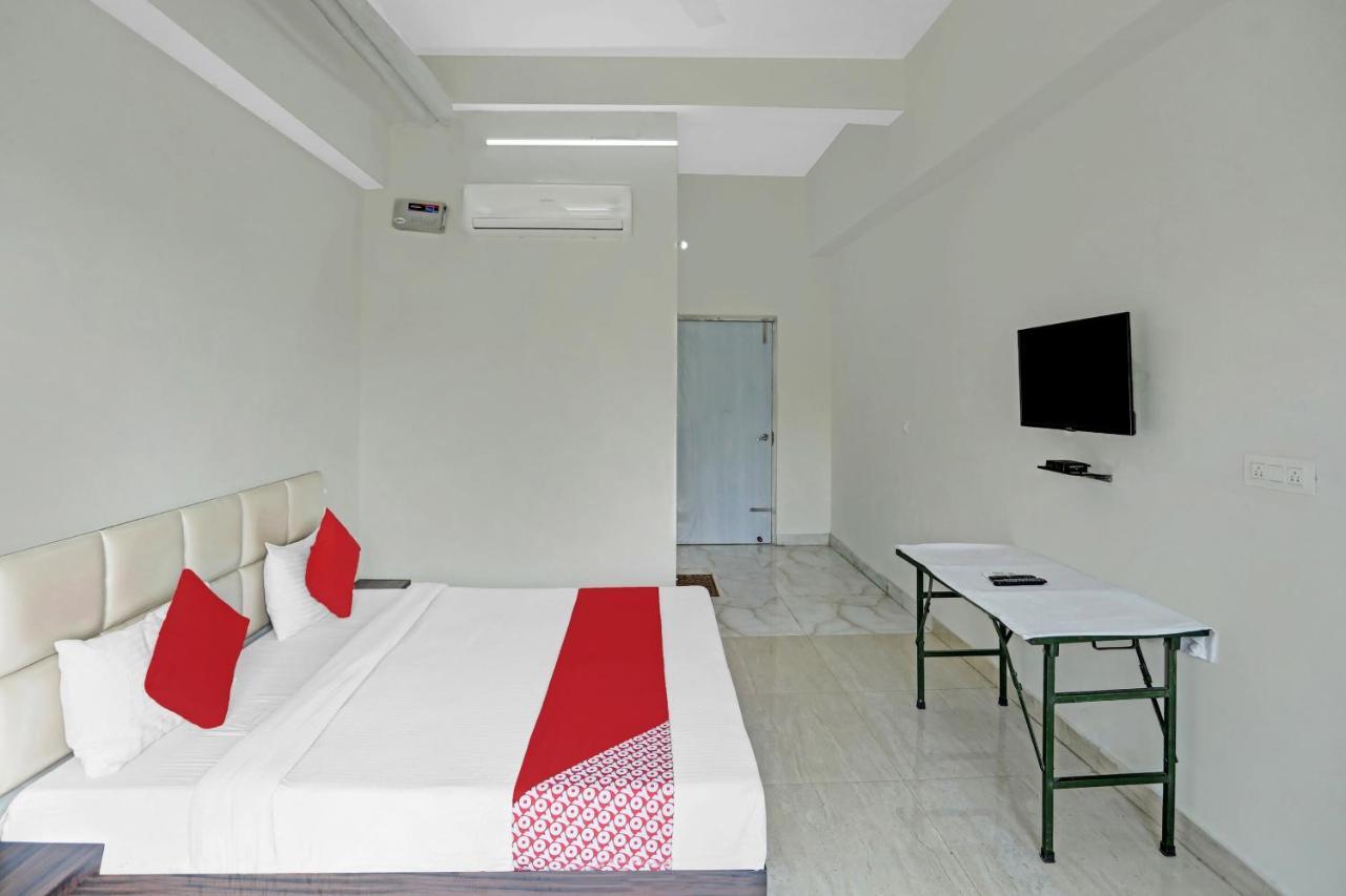 Oyo Flagship 80971 The Lime Tree Bareilly Exteriör bild