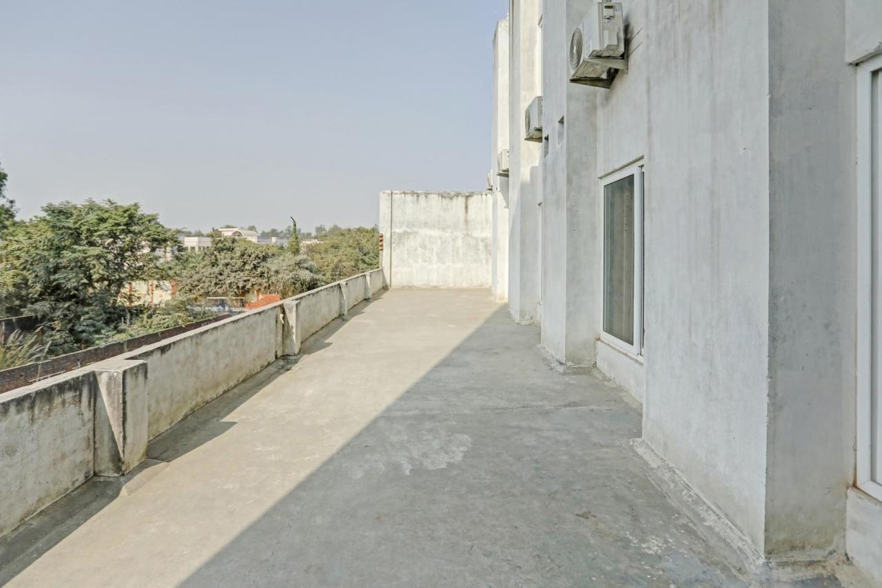 Oyo Flagship 80971 The Lime Tree Bareilly Exteriör bild