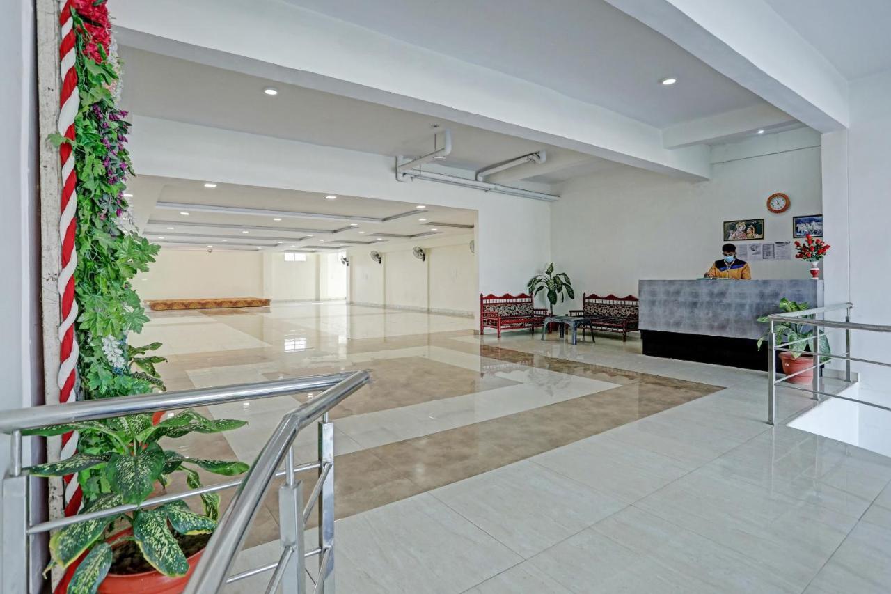 Oyo Flagship 80971 The Lime Tree Bareilly Exteriör bild
